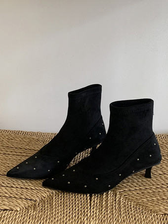 Botines de mujer con punta puntiaguda y cuentas y tacón bajo