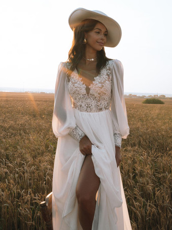 ボヘミアンウェディングドレス レースプリーツ Aライン トレーン付き ナチュラルウエスト レースアップ 長袖 Vネック アイボリー