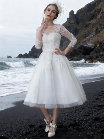 ヴィンテージのウェディングドレスチュールバトー3/4丈Aラインの花嫁衣装ガウンショートブライダルドレス