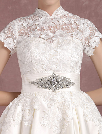 レトロ　ウェディングドレス　サテンファブリック　プリンセスライン　ひざ丈　半袖　ナチュラルウェストライン　アイボリー　 Milanoo