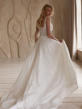 ヴィンテージウェディングドレス、Aライン、ノースリーブ、レースデザイン、ネックライン、ブライダルガウン