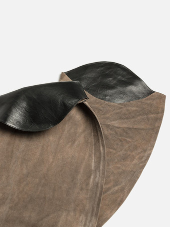 Damen-Overknee-Stiefel aus Wildleder mit spitzer Zehenpartie und weitem Schaft