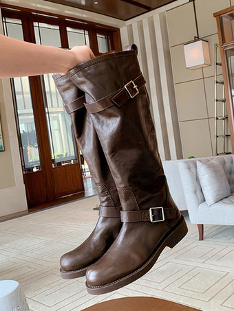 ブラウン フラットニーハイブーツ ブラウン ラウンドトゥ バックルディテール 乗馬ブーツ