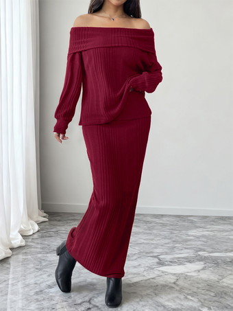 2025年レディース向け、バーガンディリブニットセット（オフショルダートップス＆マキシスカート）