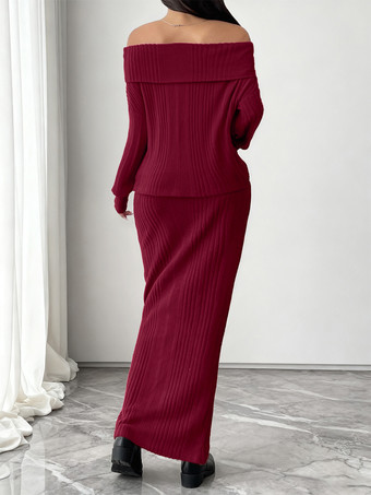 2025年レディース向け、バーガンディリブニットセット（オフショルダートップス＆マキシスカート）