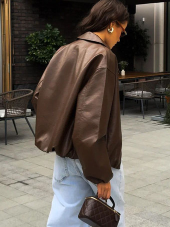 ブラウンのフェイクレザーレトロジャケット（レディース）2025
