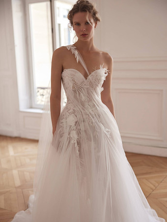 ウェディングドレスデザインネックラインノースリーブトレーンレースブライダルガウン