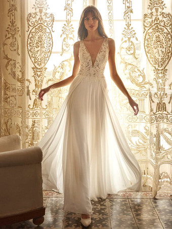 アイボリーボヘミアンウェディングドレス シフォン カットアウト Aライン トレーン付き ナチュラルウエスト ジッパー ノースリーブ Vネック アイボリー