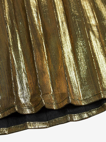 ウエストカットアウトのゴールドプリーツホルターネックガウン（イブニングパーティー向け）2025