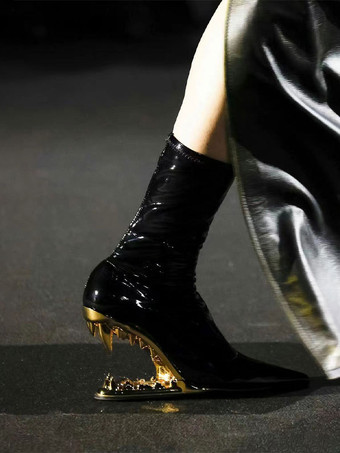 ブラックアンクルブーツ PUポインテッドトゥデザイン ウェッジヒールブーティ