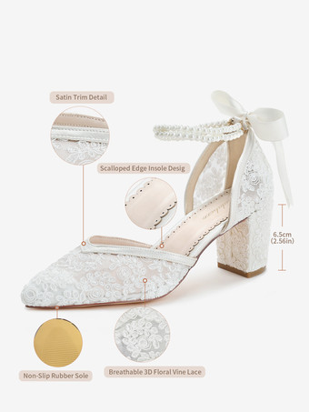 レースのウェディングシューズ、ポインテッドトゥ、パール、チャンキーヒール、アンクルストラップのブライダルシューズ