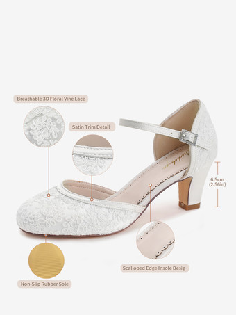 アイボリーのヴィンテージウェディングシューズ、ラウンドトゥ、チャンキーヒールのブライダルシューズ