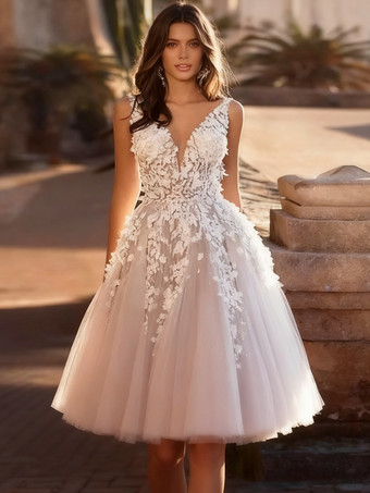 ソフトピンクショート丈ウェディングドレス 膝丈 Vネック ノースリーブ Aライン ナチュラルウエスト チュール ブライダルドレス