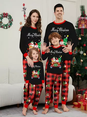 家族の絆を深める特別な時を過ごそう！親子ペア クリスマスパジャマで