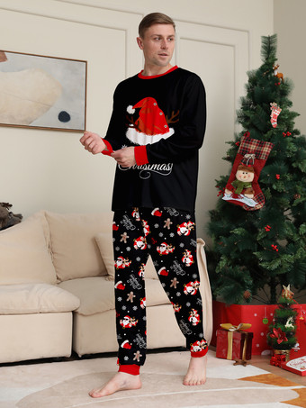 黒と赤のサンタ帽子、ジンジャーブレッドプリントのファミリークリスマスパジャマ 2026