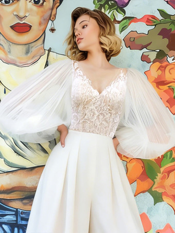 ブライダルジャンプスーツ チュール レース フロアレングス ジャンプスーツ Vネック 長袖 ナチュラルウエスト ホワイト