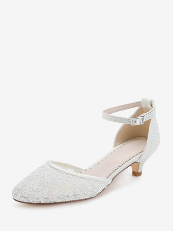 アイボリー キトンヒールのブライダルシューズ、レースアップリケ、ラウンドトゥ、アンクルストラップのブライダルシューズ