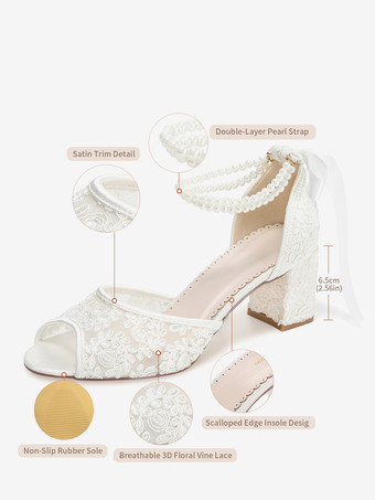 レースのウェディングシューズ、つま先が見える花柄ビーズパールのチャンキーヒールのブライダルシューズ