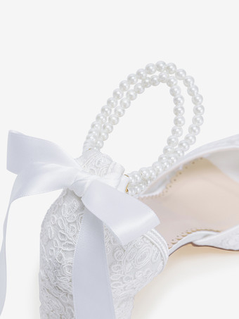 レースのウェディングシューズ、つま先が見える花柄ビーズパールのチャンキーヒールのブライダルシューズ