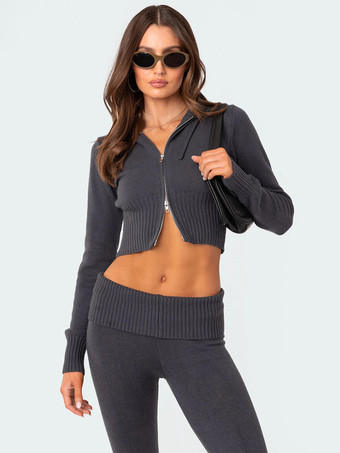 ダークグレー ニットクロップドジップアップパーカーとフレアパンツのツーピースコーデセット（レディース 2025年）