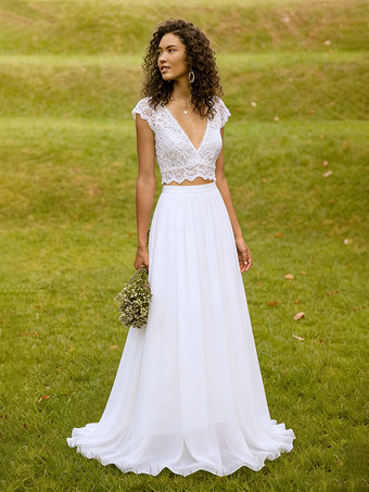 ホワイトツーピースウェディングドレス レース レース Vネック ツーピース トレーン付きウェディングドレス 機能的なボタン 半袖 ロング アイボリー