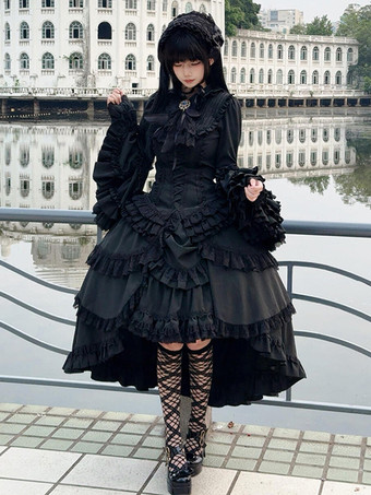ブラック 黒のゴシックロリータセットドレス、フリル、長袖、クラバットトップ、スカートのロリータドレス