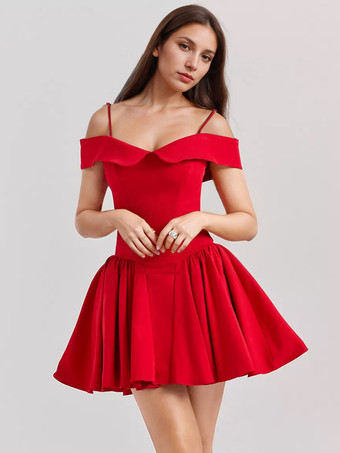レッド リトルブラックドレススパゲッティストラップフレア誕生日パーティーミニドレス