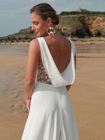 ボヘミアン ウェディングドレス レース レース ボールガウン コートトレイン ナチュラルウエスト ジッパー ノースリーブ Vネック ホワイト