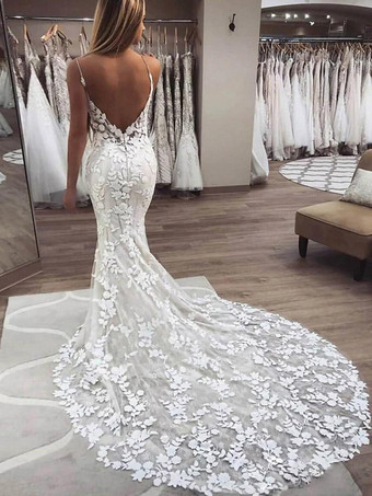 ホワイトウェディングドレス トレーン ノースリーブ アップリケ 60cm 恋人ネック ブライダル マーメイドドレス