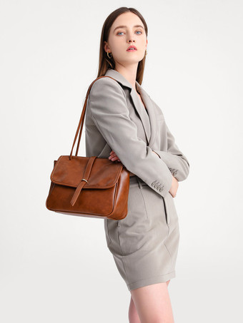 大容量ショルダーバッグ フェイクレザー フラップバッグ レディース 2025