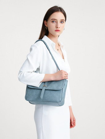 大容量ショルダーバッグ フェイクレザー フラップバッグ レディース 2025