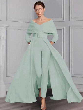 パステルグリーン花嫁の母親のためのパーティードレス。デザインされたネックライン、7分丈の袖、ジャンプスーツ、サッシュ、フロアレングスのウェディングゲストドレス。