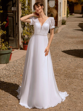 ホワイトボヘミアンウェディングドレス レース Aライン トレーン付き ナチュラルウエスト ウェディングドレス 機能的なボタン 半袖 Vネック アイボリー