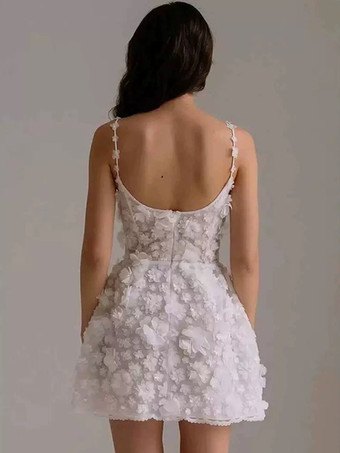 ショート丈ウェディングドレス スウィートハートネック ノースリーブ ショート丈ブライダルドレス