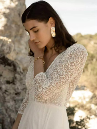 シンプルなウェディングドレス、トレーン付きボールガウン、7分袖、レース、Vネックのブライダルドレス