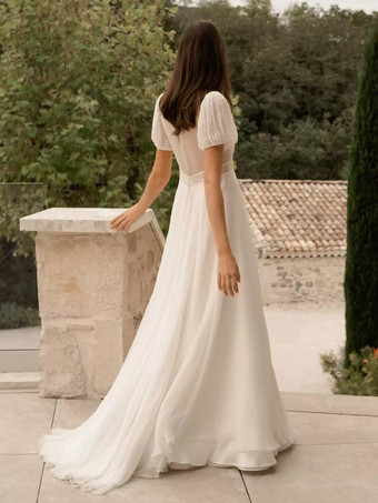 シンプルなウェディングドレス ボールガウン Vネック 半袖 プリーツブライダルガウン