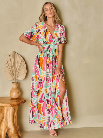 グリーン Vネックとサイドスリットのプリントロングドレス 2025