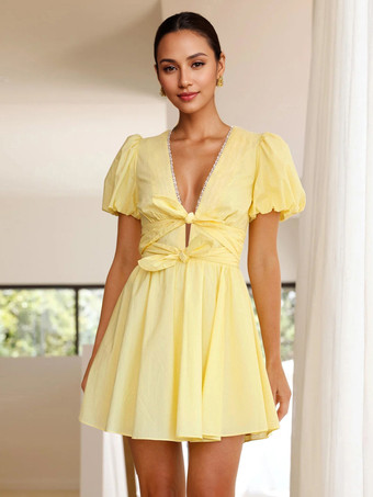 バターイエローのパフスリーブミニドレス、フロントリボン付き、Vネック、Aライン、レディースサマードレス 2025