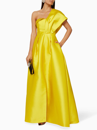 カクテルドレス付き 美しいフロア丈Aラインワンショルダーサテン生地