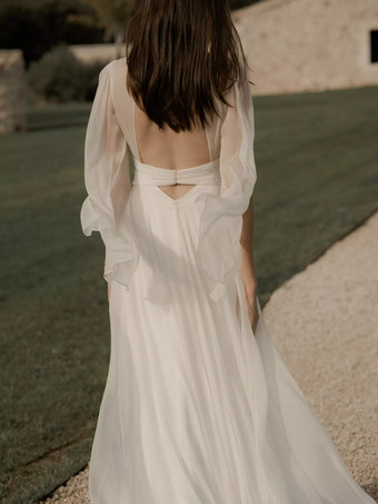 シンプルなウェディングドレス ボールガウン Vネック 長袖 ボタン付き ブライダルドレス