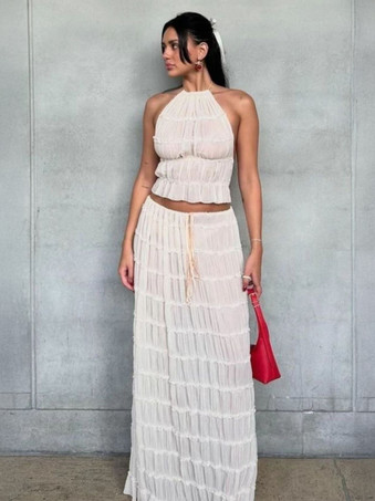 テクスチャードホルターネッククロップトップとロングスカートの2ピースコーデセット（ビーチ2025）