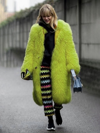 ネオングリーンノッチ付きラペル付きフェイクファーコート 無地 環境に優しい冬用ロングジャケット レディース 2025