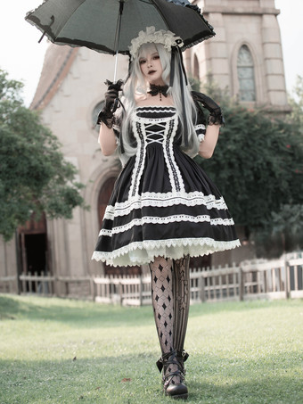 Robe Lolita gothique classique exclusive Lolitashow noire et blanche à volants avec bordure en dentelle