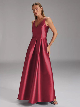 バーガンディー花嫁の母親のためのパーティードレス Vネック ノースリーブ ボールガウン プリーツ ウェディングゲストドレス