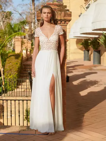 Abiti Da Sposa Boho 2023 Gioiello Collo Manica Lunga Una Linea Di Lunghezza Abito Da Sposa In Chiffon Per Matrimonio Sulla Spiaggia P875748