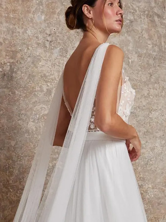 3ピース ボヘミアンウェディングドレス Vネック 半袖 チャペルトレイン チュール ブライダルガウン