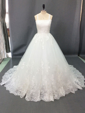 レースのウェディングドレス、スクエアネック、ストラップ付き、後ろレースアップ、ロングトレーン