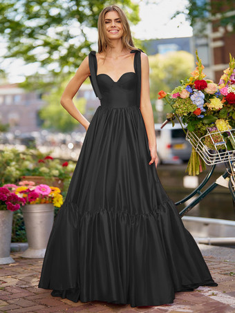 ブラックプロムドレス Aライン 恋人ネック 弾性シルクのようなサテン ノースリーブ フリル 結婚式のゲストドレス