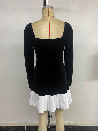 ベルベットプリーツミニドレス（スウィートハートネックライン、レディース向け）2025年