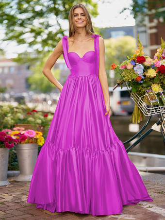 ローズレッドプロムドレス Aライン 恋人ネック 弾性シルクのようなサテン ノースリーブ フリル 結婚式のゲストドレス